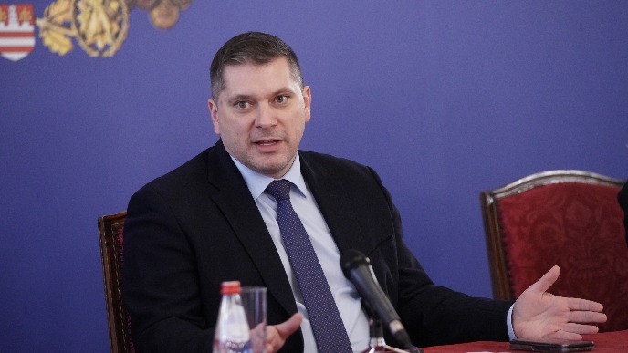 Povučene tri tačke dnevnog reda